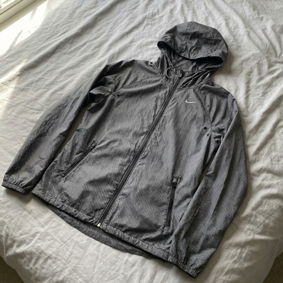 Nike Jackets & Blazers - Nike jacket women’s